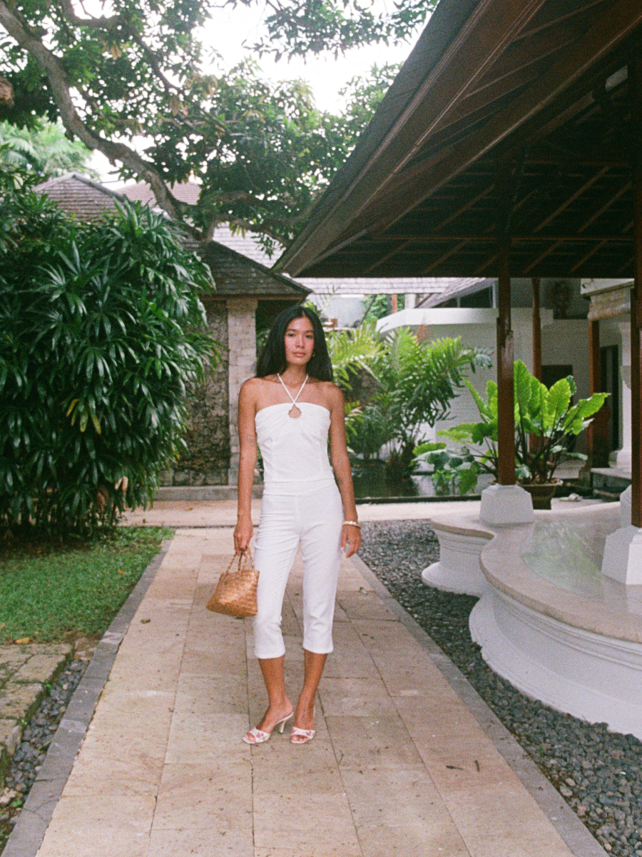 Daisy Capri in Ivory